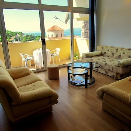 Apartment City Center Ljubo *