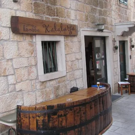 City Center Ljubo Makarska
